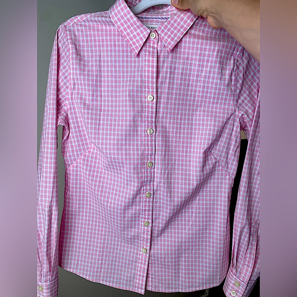Banana Republic Pink Gingham Button-Up Shirt